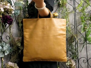 ●超美品●LOEWE ロエベ●アナグラム●ロゴ型押し●ナッパ レザー 本革●トート バッグ●ベージュ●G金具●腕掛け●B5 かばん●Js51964