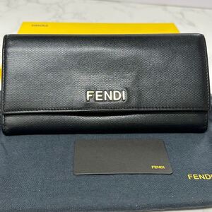 フェンディ　FENDI 財布　二つ折り　長財布　レディース　メンズ　