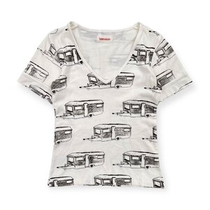 Ivana Helsinki イヴァナ・ヘルシンキ キャンピングカー デザイン Vネック 半袖Tシャツ カットソー C34/ホワイト レディース