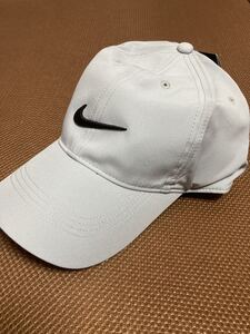 新品 希少★Nike ナイキ Golf グレー キャップ 帽子 ★727042-012