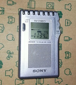 SRF-T610V ソニー 美品 受信確認済 完動品 AM FM ワイドFM ポケットラジオ 名刺サイズ 軽量 通勤 野球 競馬 入院 防災 登山 88904