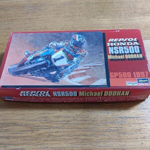 ハセガワ 未組立 NSR500 マイケルドゥーハン レプソルホンダ 1998 日本製 プラモデル 1/24