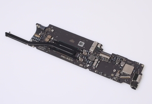 Apple MacBook Air 11 inchi A1465 820-3435 2014 i5 1.4GHz 4GB Motherboard