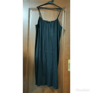 送料230円～【中古】 ZARA ザラ 人気 キャミソール ワンピース キャミワンピ M 黒 ブラック レディース 大人 素敵 ロング丈 夏物 先取