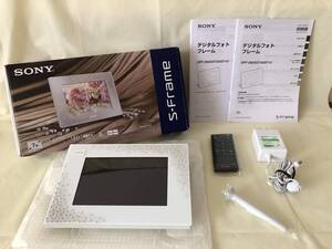 【中古】ソニー SONY デジタルフォトフレーム S-Frame D720 7.0型 内蔵メモリー2GB クリスタル&ホワイト DPF-D720/W