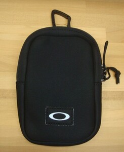 新品OAKLEY(オークリー) ESSENTIAL MOBILE CASE 4.0 BLACKOUT 02E