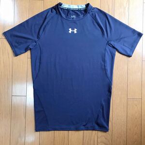 C 美品 UNDER ARMOUR アンダーアーマー トレーニングウェア XLサイズ 紺 ネイビー 運動の際に