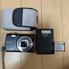 ジャンク品　FUJIFILM FINEPIX デジタルカメラ 本体と付属品