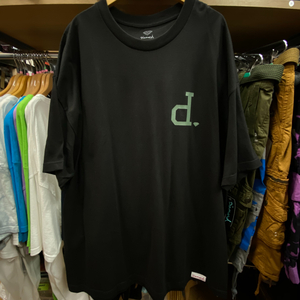 送料無料【2XL】Diamond Supply Co. 正規品 ダイヤモンドサプライ HIPHOP Tシャツ ティーシャツ ピスタグ付き ワンポイント 背面ロゴ