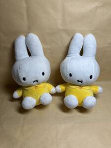 ミッフィー ぬいぐるみポーチ ボールチェーン付き 2体 miffy うさぎちゃん