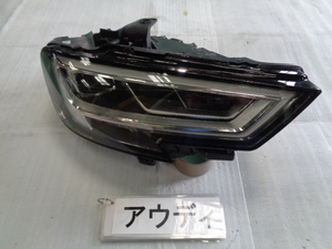 アウディ　A3　8VCXS　右ヘッドランプユニット　LED　即決　5867