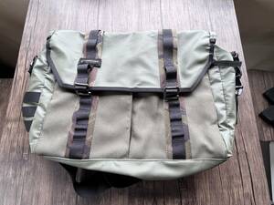 ☆ 中古美品！【timbuk2】 ティンバック２ メッセンジャーバッグ+アクセサリー ☆彡