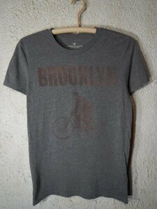 to3615　AMERICAN　EAGLE　アメリカン　イーグル　アウトフィッターズ　半袖　tシャツ　オールドプリント　デザイン　BROOKLYN　人気