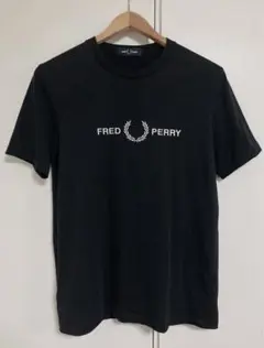 【送料無料】FRED PERRYフレッドペリーのTシャツ　Sサイズ　黒　ブラック