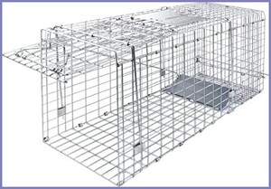 【新品送料無料】動物用捕獲器 アニマルトラップ 踏み板式 野良猫 迷子猫 小動物 保護 害獣駆除 農業作物保護 M 66㎝*23㎝*26㎝