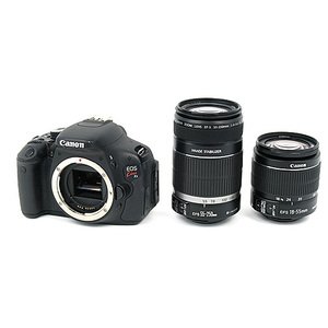 【中古】Canon製 EOS Kiss X5 ダブルズームキット EF-S18-55mm F3.5-5.6 IS II・EF-S55-250mm F4-5.6 IS [管理:1050024121]