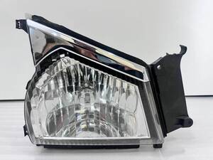 いすゞ エルフ NKR81N HID ヘッドライト 右側 KOITO 110-21827 24V ジャンク 【257】