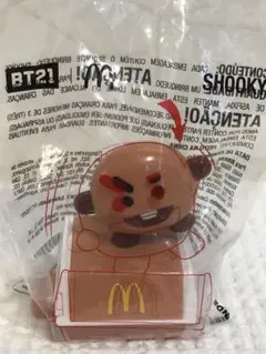 BT21 マクドナルド　SHOOKYフィギュア