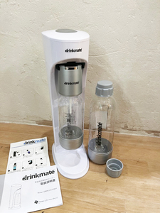 ★drinkmate/ドリンクメイト 家庭用炭酸飲料メーカー DRMCOS10WH ホワイト ボトル2本セット 電源コード不要 水以外使用可能★