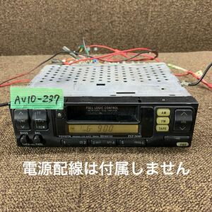 AV10-237 激安 カーステレオ TOYOTA TST-5010 08600-00470 CE-C770TM1 カセットデッキ FM/AM 本体のみ 簡易動作確認済み 中古現状品