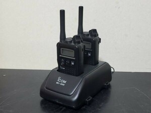 [21-84]ICOM アイコム 特定小電力 トランシーバー IC-4300 2台 充電器 BC-200 セット 無線 まとめ