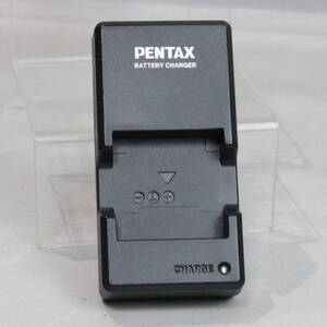 121928 【良品 ペンタックス】 PENTAX デジカメバッテリーチャージャー D-BC122J for PENTAX D-LI122・FUJIFILM NP-50等