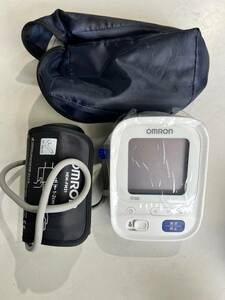 「S418」オムロン 上腕式血圧計 HCR-7106 デジタル自動血圧計