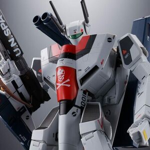 送料込★新品未開封品★DX超合金 劇場版 VF-1S ストライクバルキリー （一条輝機） メカニックエディション