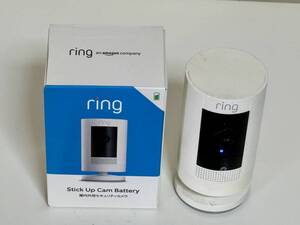 Ring Stick Up Cam Battery 屋内・屋外で使える充電式セキュリティカメラ、外出先からも見守り可能、2023年度グッドデザイン賞受賞