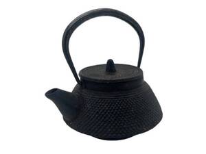 【送料無料!!】茶器 鉄瓶 南部鉄器 伝統工芸 急須 骨董品 茶道具 工芸品 工芸美術 茶釜 アンティーク レトロ コレクション