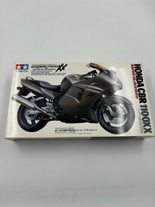 b-d383★未組立 タミヤ TAMIYA 1/12 ホンダ Honda CBR1100XX スーパーブラックバード オートバイシリーズ No.70 プラモデル