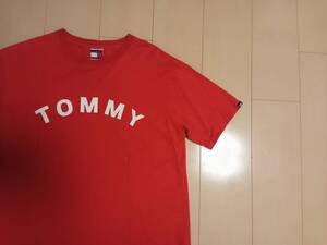 20【TOMMY JEANS】トミージーンズ Tシャツ 海外限定モデル 赤×白 キャンペーン中