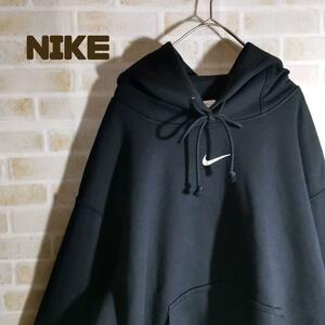 NIKE ナイキ パーカー プルオーバー センターロゴ 黒 XL