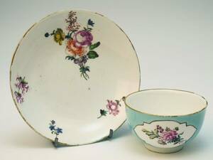 　　 Old マイセン 　　　豪華　TEA BOWL　　&　　SAUCER 　　　=　博物館級貴重品