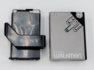 【ジャンク】ソニー カセットウォークマン WM-2 本体 付属品 純正 ホルダー プレーヤー D60602