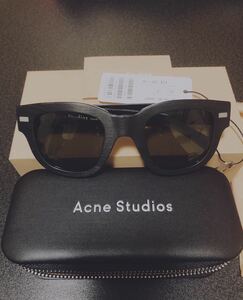 新品Acne Studios サングラス　アクネ　メガネ付属品完備