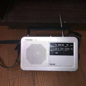 H021637 東芝 TOSHIBA TY-HR2 AM FM ラジオ 東芝ラジオ