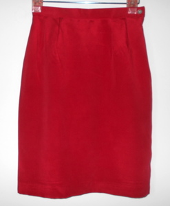 Harrods / ハロッズ　シルクのタイトスカート　未使用品　シルク100％　赤色 / レッド