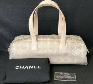 ● CHANEL シャネル ニュートラベルライン ハンドバッグ 268036