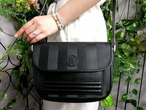 ●超美品●FENDI フェンディ●ペカン柄●PVC カーフ レザー 本革●ショルダー バッグ●黒●ゴールド金具●斜め掛け●ヴィンテージ●Js48016