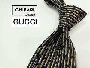 【超美品】GUCCI　グッチ　ロゴ＆チェック柄 ネクタイ 3本以上 送料無料 メンズ ブラック　1202111