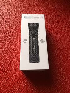 Olight Seeker 2 Pro Limited Edition CARBON FIBER