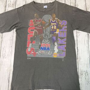 90s The 1991 NBA Finals CHICAGO BULLS vs LOS ANGELES LAKERS ジョーダン マジックジョンソン ビンテージ Tシャツ SALEM