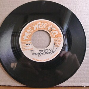 DELROY WILSON / MONEY [ MORWELL ESQ ] JA Orig 7inch 名曲