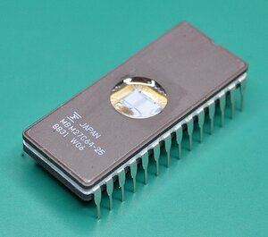 富士通 MBM27C64-25 (EPROM) [管理:SA1787]