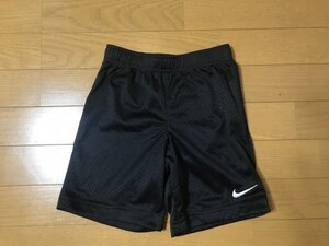 ナイキ　ジュニアサイズ　ハーフパンツ　　アメリカサイズ6　（110～116ｃｍ）