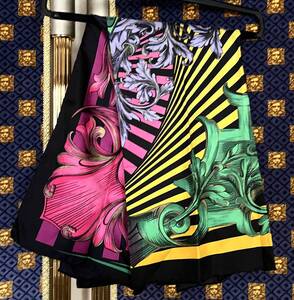 ■ ATELIER VERSACE アトリエ・ヴェルサーチ バロック柄 シルク生地 大判スカーフ ストール 美品