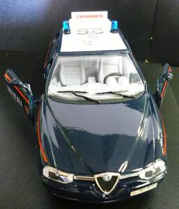 1/24 アルファロメオ 156 Carabinieri イタリア憲兵隊・カラビニエリのシンボル ALFA ROMEO 156 パトロールカー ブラーゴ burago　