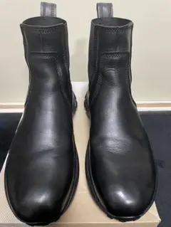 ZARA Vibramソール レザーブーツ