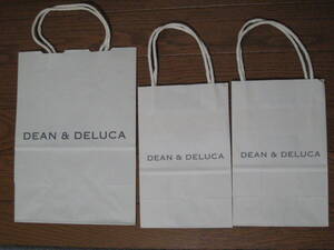 新品・未使用★DEAN&DELUCA ディーンアンドデルーカロゴ入りショッパー3枚セット 大1枚小2枚 紙袋 ショップ袋